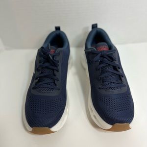 Skechers Men's GO RUN Swirl Tech Size 9.5